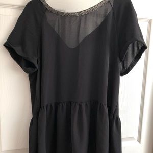 Black Peplum Short Sleeve Shirt Gold Collar Medium